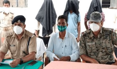 चतरा से बिहार भेजी जा रही 320 पेटी अवैध शराब जब्त, हजारीबाग के तीन तस्कर अरेस्ट