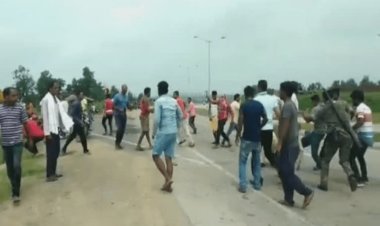 धनबाद: महुदा BJP  और कांग्रेस समर्थकों के बीच हिंसक झड़प, फायरिंग