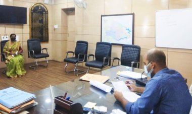 धनबाद: डीसी ने सुनी आमजनों की समस्याएं