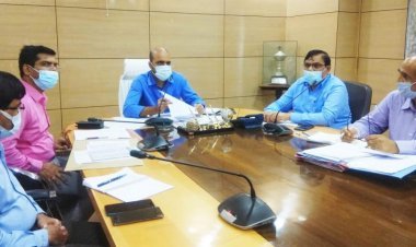 धनबाद: वैश्विक महामारी की संभावित तीसरी लहर से निपटने के लिए डीसी ने की तैयारियों की समीक्षा