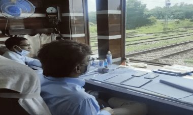 धनबाद: ईसीआर जीएम ने गढ़वा रोड-धनबाद रेलखंड का किया निरीक्षण