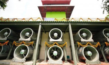 नई दिल्ली: कनाट प्लेस में लगा देश का पहला स्माग टावर, सीएम अरविंद केजरीवाल ने किया उद्घाटन