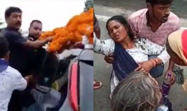 बिहार: हाजीपुर में सेंट्रल मिनिस्टर पशुपति पारस का विरोध, काफिले पर फेंका मोबिल, काले झंडे दिखाये