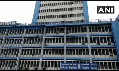 पश्चिम बंगाल: एजुकेशन मिनिस्टर का मुलाकात करने से इनकार,पांच शिक्षिकाओं ने की जहर खाकर सुसाइड की कोशिश