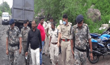 धनबाद: गोन्दुडीह सीएचपी ईको रेस्टोरेंट पार्क में बाइकर्स गैंग ने फेंका बम, दहशत, CCTV में कैद हुई घटना