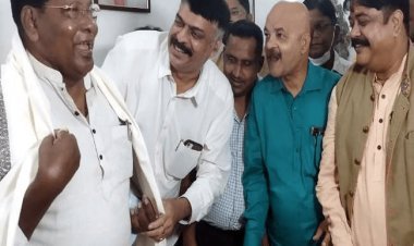 झारखंड: कांग्रेस प्रसिडेंट राजेश ठाकुर ने ग्रहण किया पदभार, इशारे-इशारे में रामेश्वर उरांव ने दी नसीहत