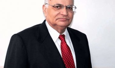 IIT ISM  बीओजी के प्रसिडेंट प्रोफेसर प्रेमव्रत को मिला द ग्रेट इंडियन टीचर्स सम्मान