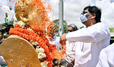 झारखंड: दुर्गा दा के पदचिन्हों चलकर ही किया जा सकता है झारखंड का सर्वांगीण विकास: हेमंत सोरेन