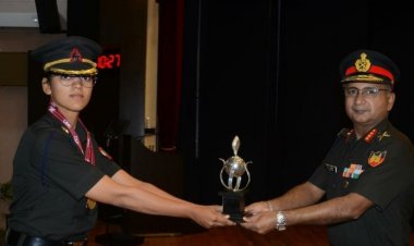 CME Pune में  IIT ISM  धनबाद की पासआउट स्टूडेंट मुन गर्ग  को मिला सिल्वर ग्रेनेड सम्मान