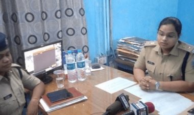 धनबाद: रुरल एसपी ने किया कतरास  पुलिस  स्टेशन का निरीक्षण, कहा- आर्थिक अपराध पर लगेगा अंकुश