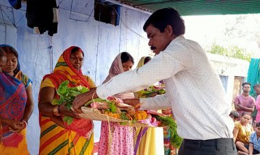 धनबाद: रणविजय सिंह ने जरुरतमंद व्रतियों के घरों में छठ पूजा सामग्री भिजवाया