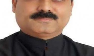 बिहार: विधानसभा में बोले मिनिस्टर जीवेश कुमार बोले-रात में क्षमा मांगने आये थे डीएम, मैंने उन्हें माफ कर दिया