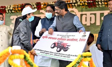 दुमका : 1423 लोगों को मिला नियुक्ति पत्र. CM हेमंत सोरेन बोले- अपना झारखंड दिखेगा सोना राज्य