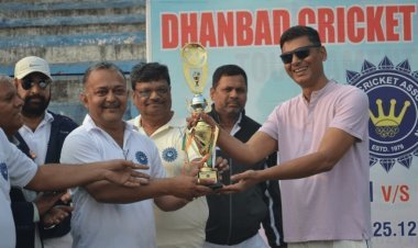 प्रदर्शनी क्रिकेट में धनबाद पुलिस इलेवन ने डीसीए प्रेसीडेंट इलेवन को 23 रनों से हराया