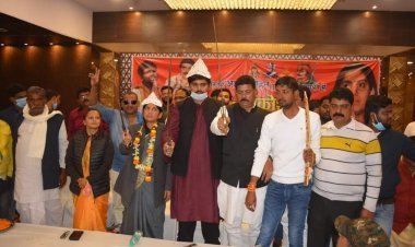 धनबाद: झरिया में फ्रेंड्स ऑफ आनन्द का जनाक्रोश सम्मेलन, MLA बेटे के साथ कोयलांचल पहुंची लवली आनंद 