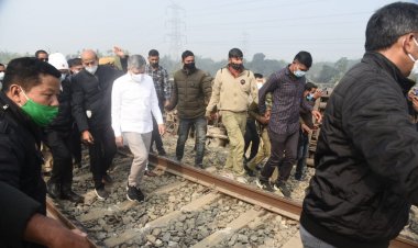 बीकानेर-गुवाहाटी एक्सप्रेस ट्रेन हादसा में मृतकों की संख्या बढ़कर हुई नौ, रेल मिनिस्टर ने घटनास्थल का किया दौरा