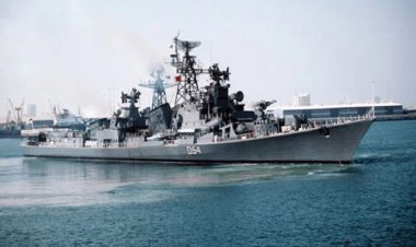 मुंबई: इंडियन नेवी के युद्धपोत INS रणवीर पर ब्लास्ट, तीन जवानों की मौत, 11 घायल