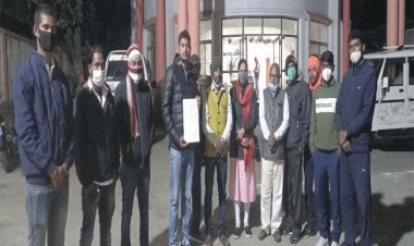 धनबाद: शहीद मनींद्र मंडल के खिलाफ यह नन्हे सिंह ने की फेसबुक पर टिप्पणी, सूड़ी समाज आक्रोशित, पुलिस में कंपलेन