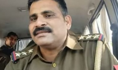 उत्तर प्रदेश: पुलिस इंस्पेक्टर धर्मराज उपाध्याय की चुनावी कविता ने सोशल मीडिया पर मचायी धूम