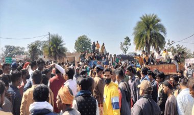 लातेहार: पंचायती में पिटाई से युवक की मौत के बाद बवाल, थाना प्रभारी हटाये गये, चार अरेस्ट