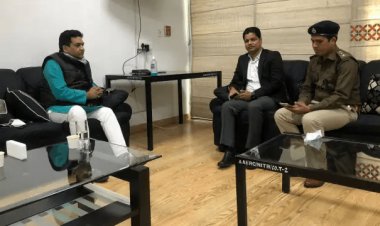 रांची एयरपोर्ट पर रोके गये कपिल मिश्रा,  झारखंड गवर्नमेंट से पूछा-  मरने वाला रूपेश की जगह तबरेज होता तो ....