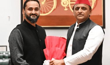 उत्तर प्रदेश: BJP MP रीता बहुगुणा जोशी के बेटे मयंक जोशी ने अखिलेश यादव से की मुलाकात