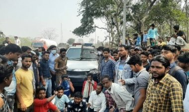 धनबाद: वसूली के लिए पत्थर लोड ट्रैक्टर का पीछा कर रही थी गोविंदपुर पुलिस,  मजदूर की मौत,  जीटी रोड जाम