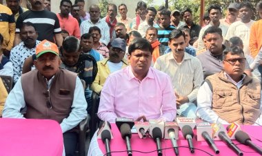 धनबाद: राजनीतिक विरोधी और तथाकथित समाजसेवी रामराज मंदिर के कार्यों में उत्पन्न कर रहे हैं बाधा: ढुल्लू