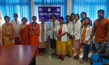 धनबाद: ईनर व्हील क्लब की ओर से SNMMCH में चला महिला जागरुकता अभियान