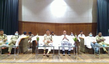 धनबाद: होली व शब-ए-बारात में बड़े-बड़े साउंड बॉक्स व एम्प्लिफायर लगाकर डीजे बजाने पर बैन