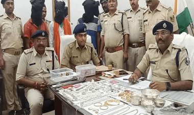 बिहार: दरभंगा में इंटर डिस्ट्रिक चोर गैंग का पुलिस ने किया खुालासा, पांच अरेस्ट, 20 लाख का सामान बरामद
