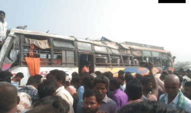 कर्नाटक: तुमकुर जिले में पैसेंजर्स से भरी बस पलटी, आठ लोगों की मौत, 20 से अधिक घायल