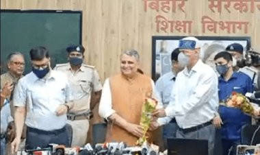 बिहार: BSEB 10 वीं 2022का रिजल्ट जारी,औरंगाबाद की रामायणी राय बनीं टॉपर, सानिया व विवेक सेकेंड टॉपर