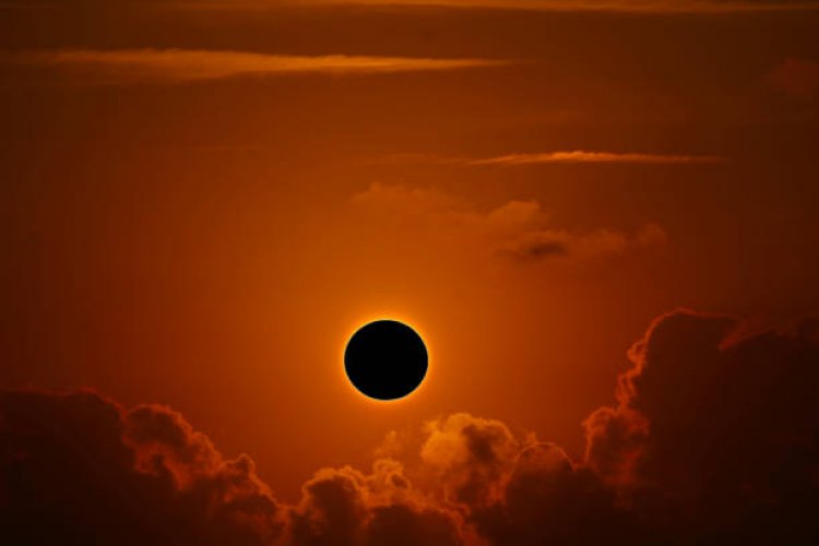 Solar Eclipse: 14 अक्टूबर को लग रहा है सूर्य ग्रहण , इंडिया में दिखाई नहीं देगा 