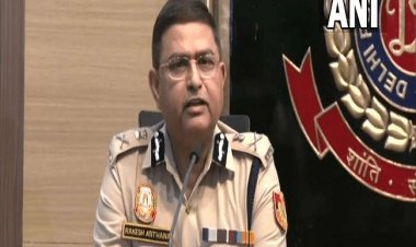 14 टीमें अलग-अलग एंगल से कर रही जहांगीरपुरी हिंसा मामले की जांच, जल्द सामने आयेगी सच्चाई : पुलिस कमिश्नर 