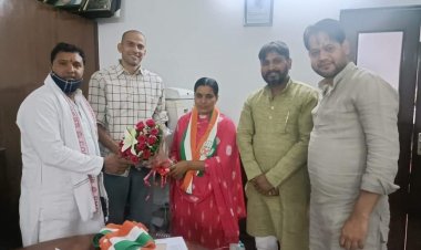 नई दिल्ली: गिरिडीह की सीमा कुमारी राय यूथ कांग्रेस में शामिल, कृष्णा व श्रीनिवास ने दिलायी सदस्यता