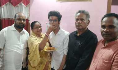 NIT पटना के अभिषेक को अमेजन ने दिया 1.08 करोड़ का पैकेज, झाझा सिविल कोर्ट में एडवोकेट हैं पिता इंद्रदेव यादव  