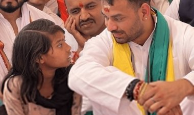 बिहार:तेज प्रताप की जनशक्ति यात्रा शुरु, पहले दिन बिहटा में दलित के घर खाई नमक-रोटी