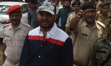 Dhanbad:उत्तर प्रदेश के कुख्यात गैंगस्‍टर मुन्‍ना बजरंगी से मुलाकात के बाद अमन सिंह बना शार्प शूटर  