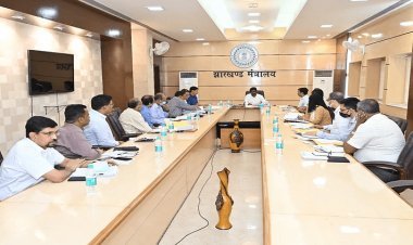 झारखंड: 55 हजार पोस्ट पर होगी बहाली, सीएम हेमंत ने दिये नियमावलियों को दुरुस्त कर अधियाचना भेजने का निर्देश 