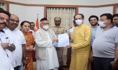 महाराष्ट्र: फ्लोर टेस्ट से पहले उद्धव ठाकरे ने दिया CM पोस्ट इस्तीफा, विधान परिषद की सदस्यता भी छोड़ी