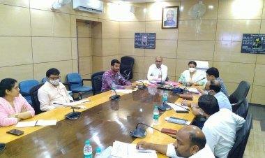 धनबाद: केंद्रीय नोडल पदाधिकारी ने की “कैच द रैन 2022” की समीक्षा