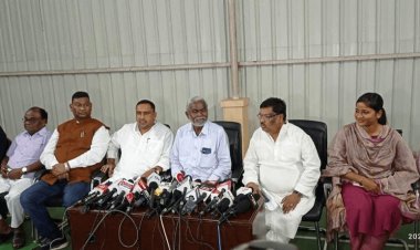 झारखंड: चुनाव आयोग का निर्णय बताएं या झारखंड में राष्ट्रपति शासन लगाएं, गवर्नर के खिलाफ खोला मोर्चा