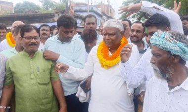 1932 का खतियान लागू करने के फैसले JMM गदगद, टुंडी MLA मथुरा महतो का राजगंज में भव्य स्वागत