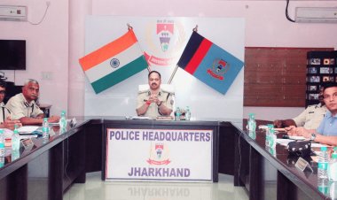 झारखंड: DGP ने की रिव्यू मीटिंग,  क्राइम व नक्सल पर कार्यों के बारे में ली जानकारी 
