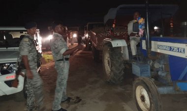 धनबाद: रेड करने गये माइनिंग इंस्पेक्टर को इलिगल बालू कारोबारी ने बनाया बंधक, छह वाहन जब्त, एक अरेस्ट