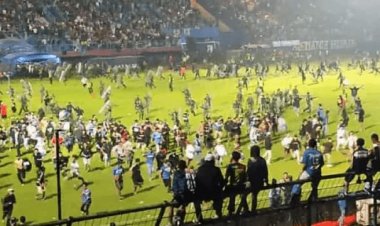 Indonesia Stampede: इंडोनेशिया में फुटबॉल मैच के दौरान भड़की हिंसा, 129 से ज्यादा लोगों की मौत, कई घायल
