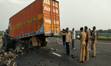 पूर्वांचल एक्सप्रेसवे पर दर्दनाक हादसा, बिहार के डॉक्टर और जेडीयू नेता के बेटे समेत चार की मौत