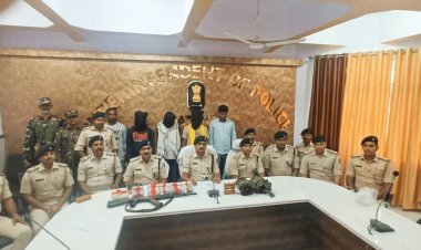 झारखंड: लातेहार में पांच लाख का इनामी TSPC सब जोनल कमांडर विराज अरेस्ट, अमन साव के साथ नेपाल में ली थी ट्रेनिंग