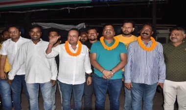 कोलकाता से भाया जमशेदपुर से रांची पहुंचे तीनों कांग्रेस MLA, कहा- हमारे खिलाफ हुई साजिश